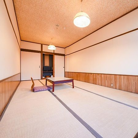 Отель Ryokan Marue Honkan Хитоёси Экстерьер фото