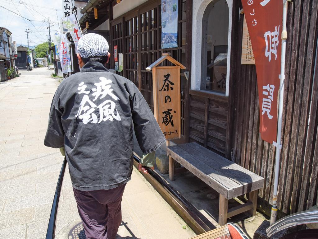 Отель Ryokan Marue Honkan Хитоёси Экстерьер фото